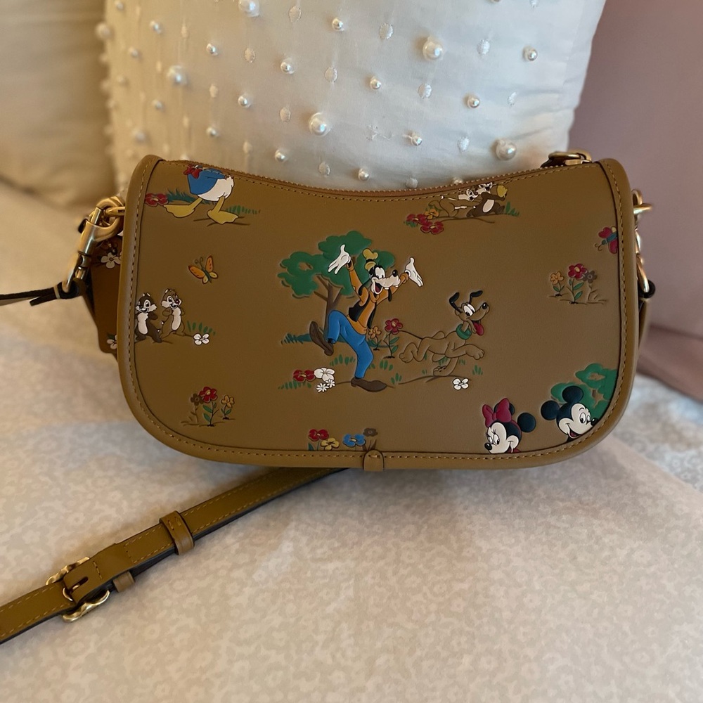 Coach Disney Springs Exclusive Swinger Bag (Honey Brown Mickey & Friends CAE67) - Picture 2 of 7